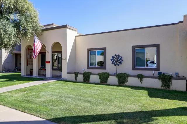 MLS: 6064388 Condo For Sale