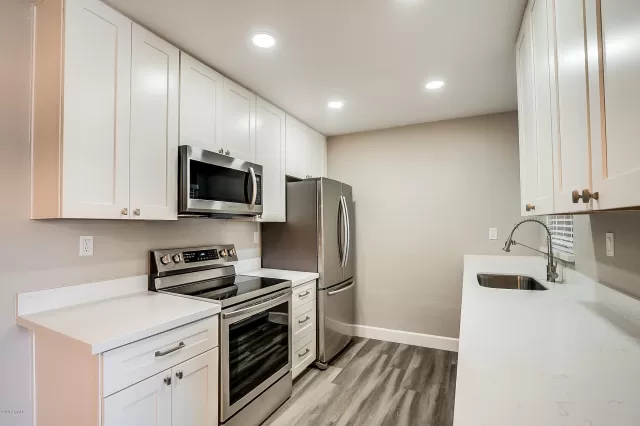 MLS: 6064444 Condo For Sale