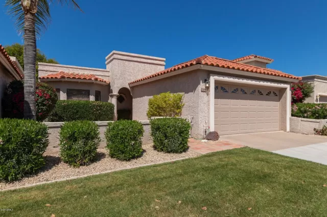MLS: 6064597 Condo For Sale
