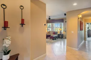 Photo #5: 6064630 Listing