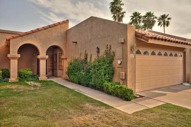 MLS: 6064748 Condo For Sale