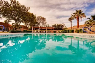 Photo #3: 6064748 Listing 