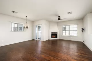 Photo #4: 6065077 Listing