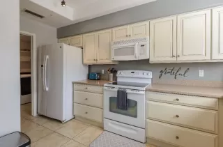 Photo #5: 6065183 Listing 