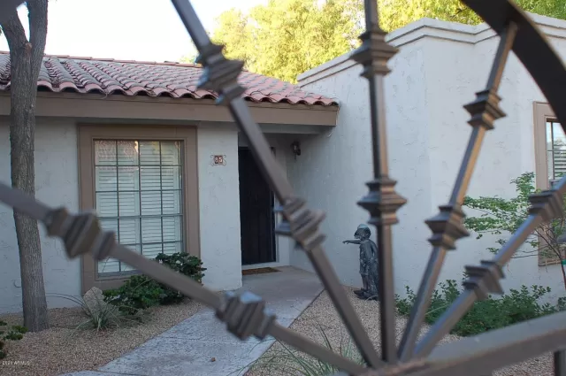 MLS: 6065337 Condo For Sale