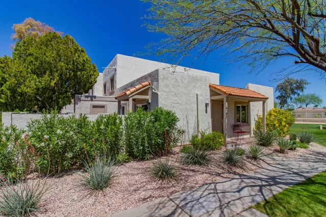 MLS: 6065395 Condo For Sale