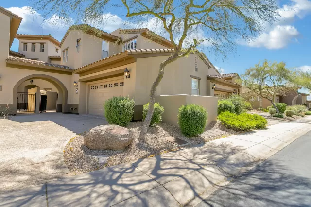 MLS: 6065414 Condo For Sale