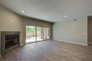 Photo #5: 6065877 Listing 