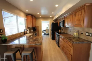 Photo #2: 6065941 Listing