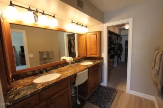 Photo #4: 6065941 Listing
