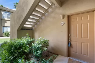 Photo #3: 6066114 Listing