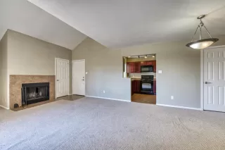 Photo #5: 6066467 Listing 