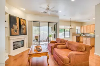 Photo #6: 6066625 Listing