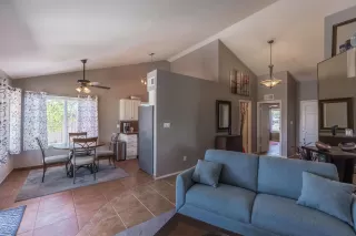 Photo #2: 6066689 Listing 