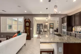 Photo #2: 6066875 Listing 