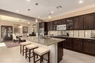 Photo #4: 6066875 Listing 