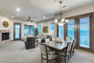 Photo #6: 6066913 Listing 
