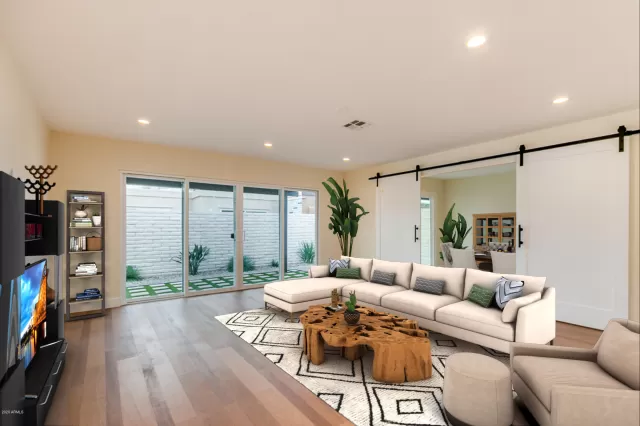 MLS: 6067133 Condo For Sale