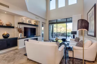 Photo #2: 6067226 Listing