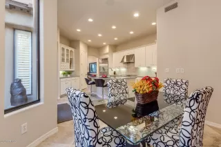 Photo #5: 6067226 Listing