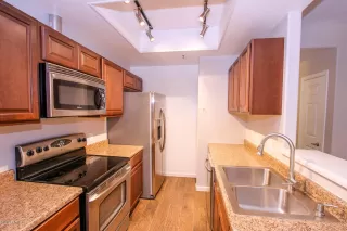 Photo #6: 6067358 Listing