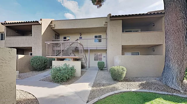 MLS: 6067484 Condo For Sale