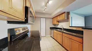 Photo #6: 6067484 Listing