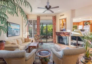 Photo #4: 6067584 Listing