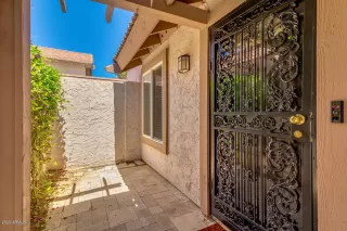 Photo #6: 6068159 Listing