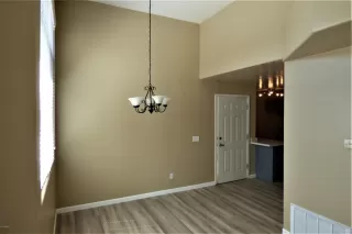 Photo #5: 6068184 Listing 