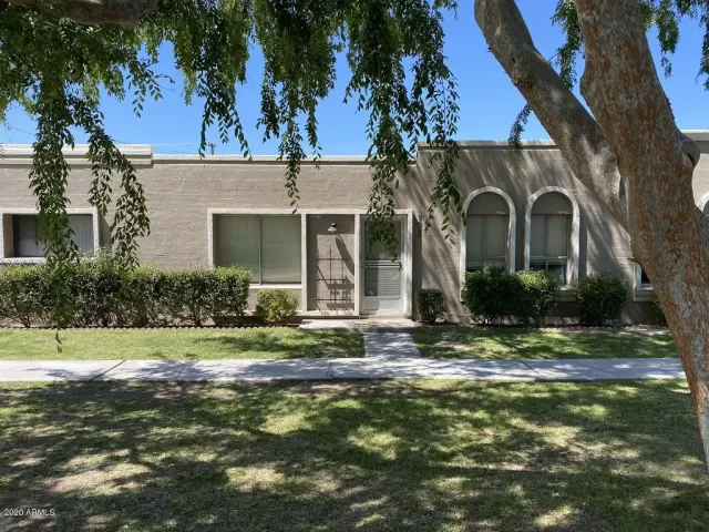 MLS: 6068432 Condo For Sale