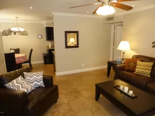 Photo #5: 6068635 Listing