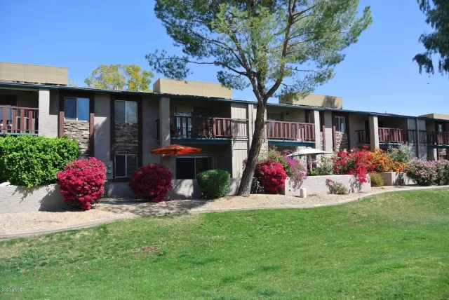 MLS: 6068734 Condo For Sale