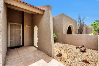 Photo #1: 6068763 Listing 