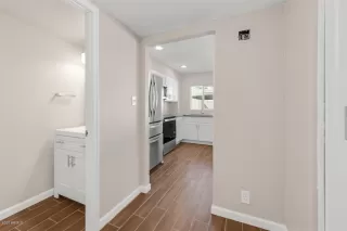 Photo #5: 6069355 Listing