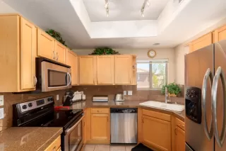 Photo #5: 6069357 Listing