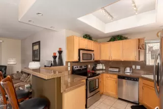 Photo #6: 6069357 Listing