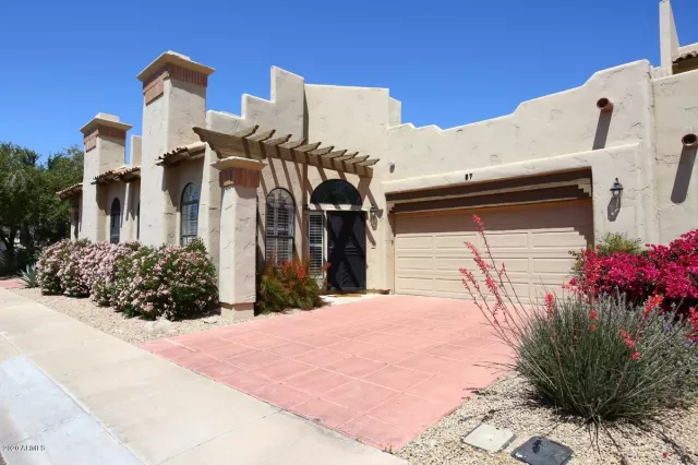 MLS: 6069660 Condo For Sale