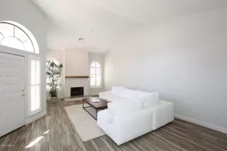 Photo #5: 6069660 Listing 