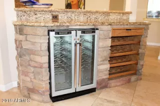 Photo #4: 6069672 Listing