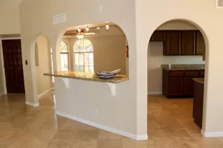 Photo #5: 6069672 Listing