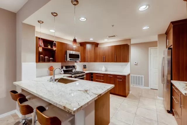 MLS: 6069740 Condo For Sale