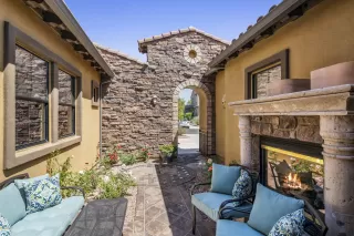 Photo #2: 6069871 Listing