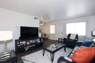 Photo #4: 6069908 Listing