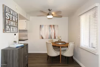 Photo #6: 6069908 Listing