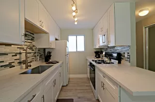 Photo #3: 6070040 Listing