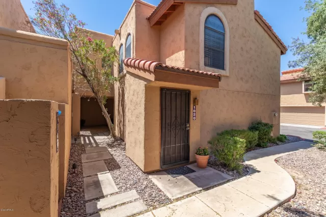 MLS: 6070309 Condo For Sale
