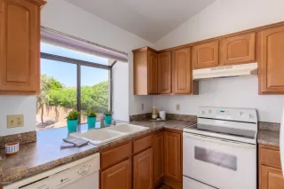 Photo #5: 6070309 Listing 