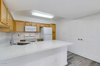 Photo #2: 6070363 Listing 