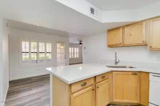 Photo #4: 6070363 Listing 